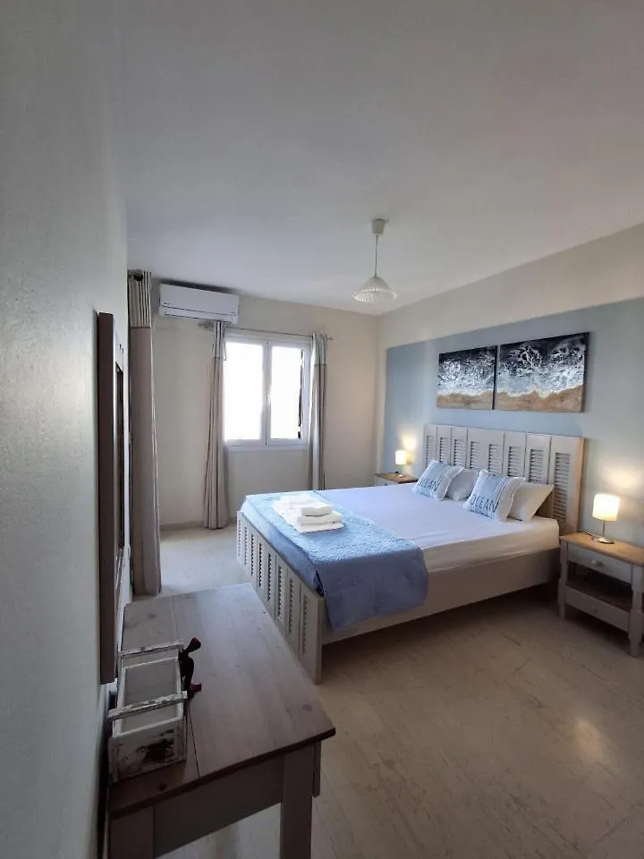 Tasias Apartments Lixouri